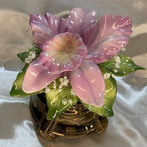 Vintage orchid musical box